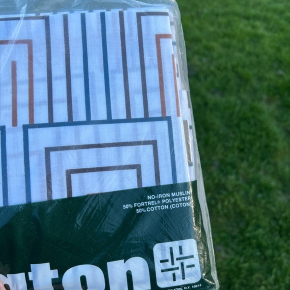 Burlington House Vintage Twin Flat Sheet Geometric Lines No Iron Muslin - Picture 4 of 8